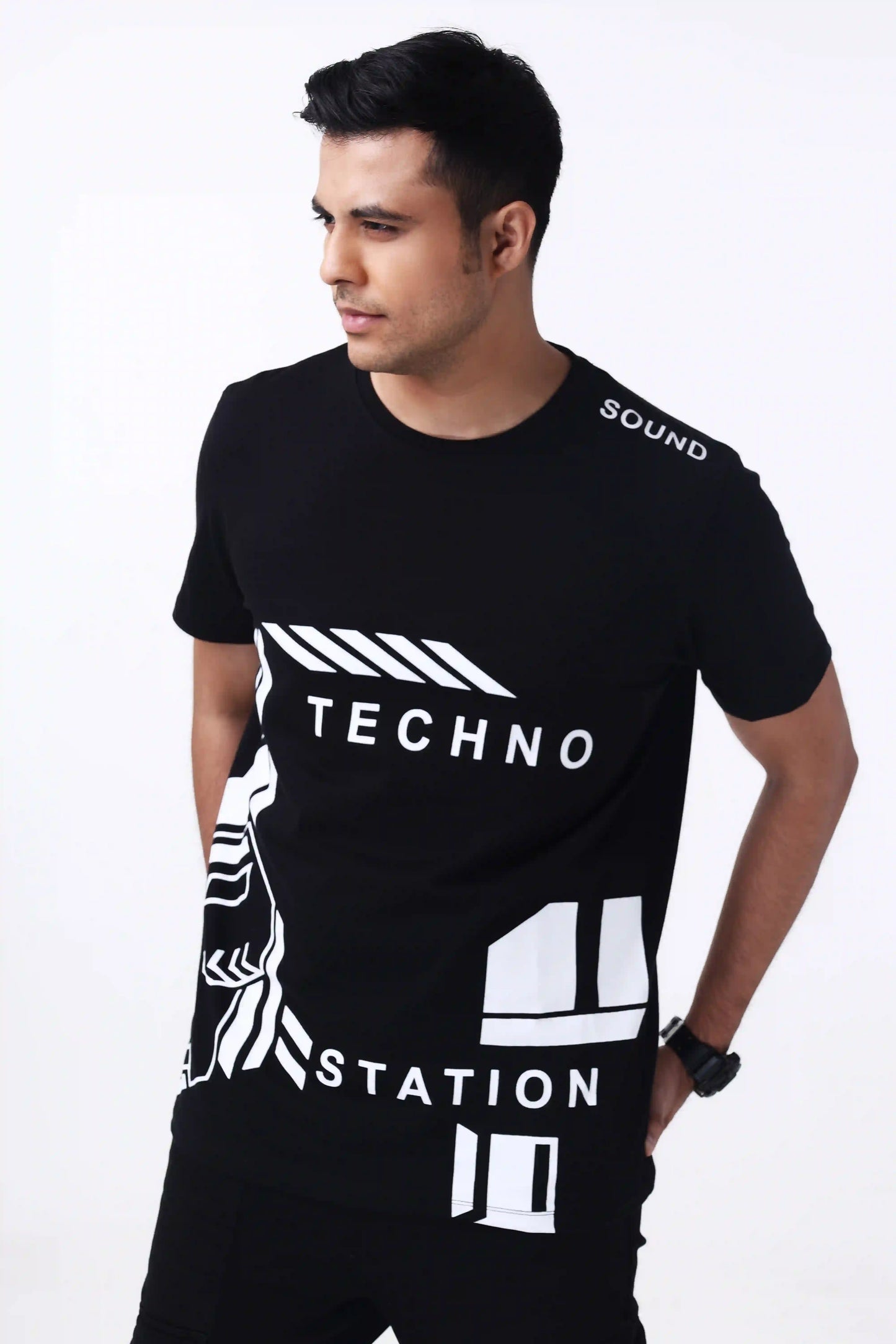 TECHNO Station