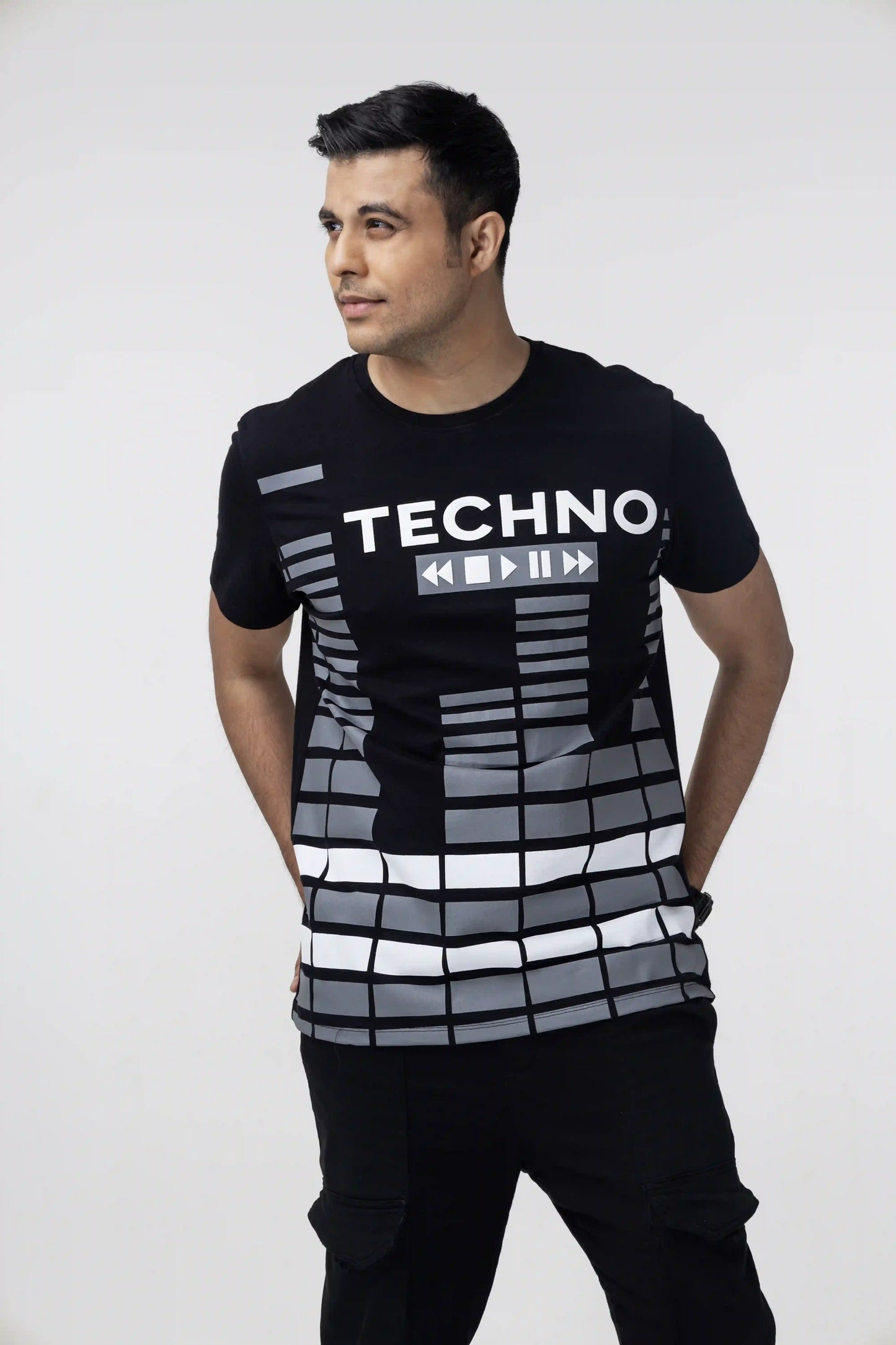 TECHNO Full