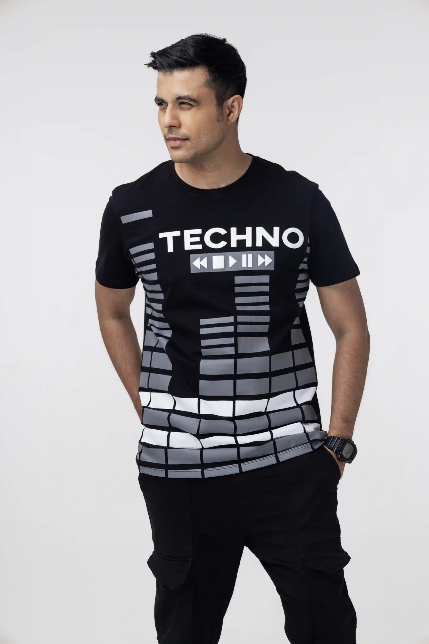 TECHNO Full