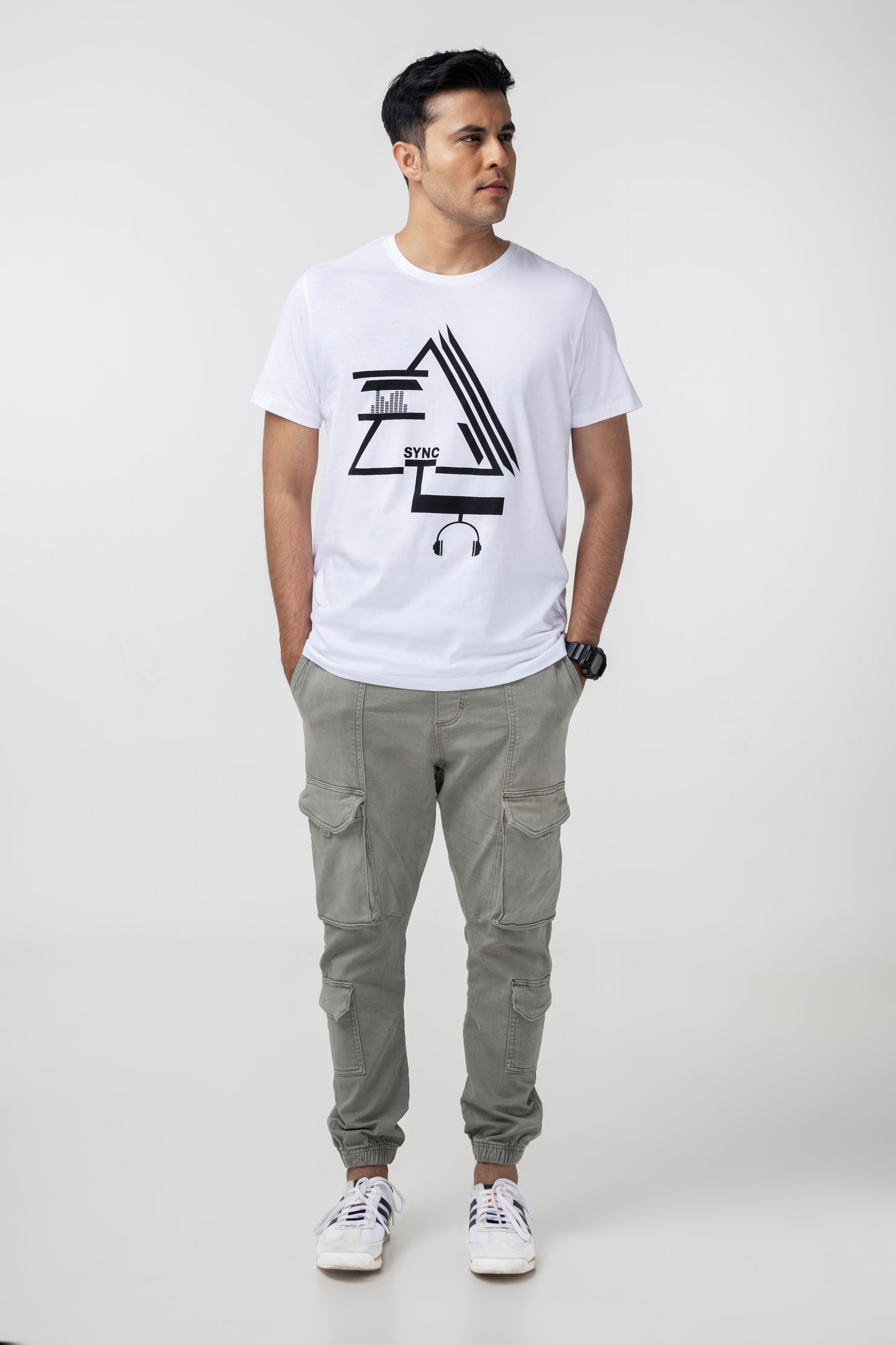 SYNC White