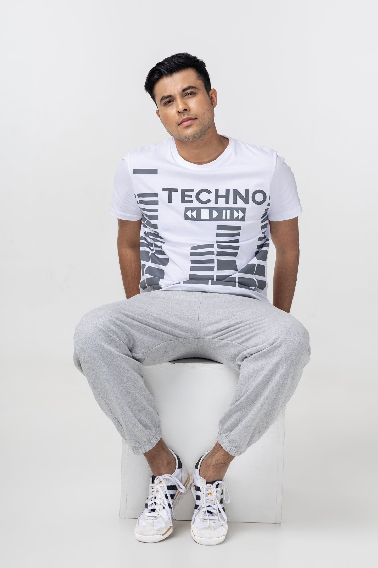 TECHNO Full