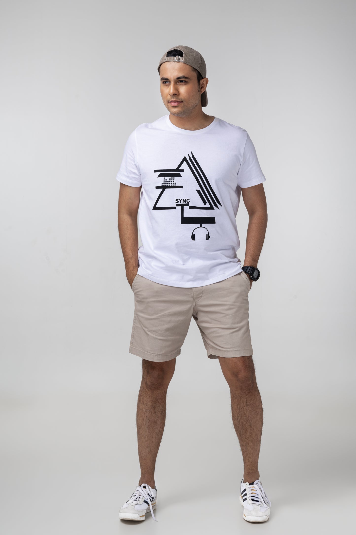 SYNC White